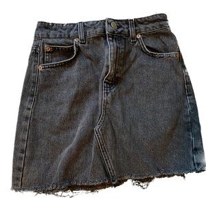 TOPSHOP black jean skirt